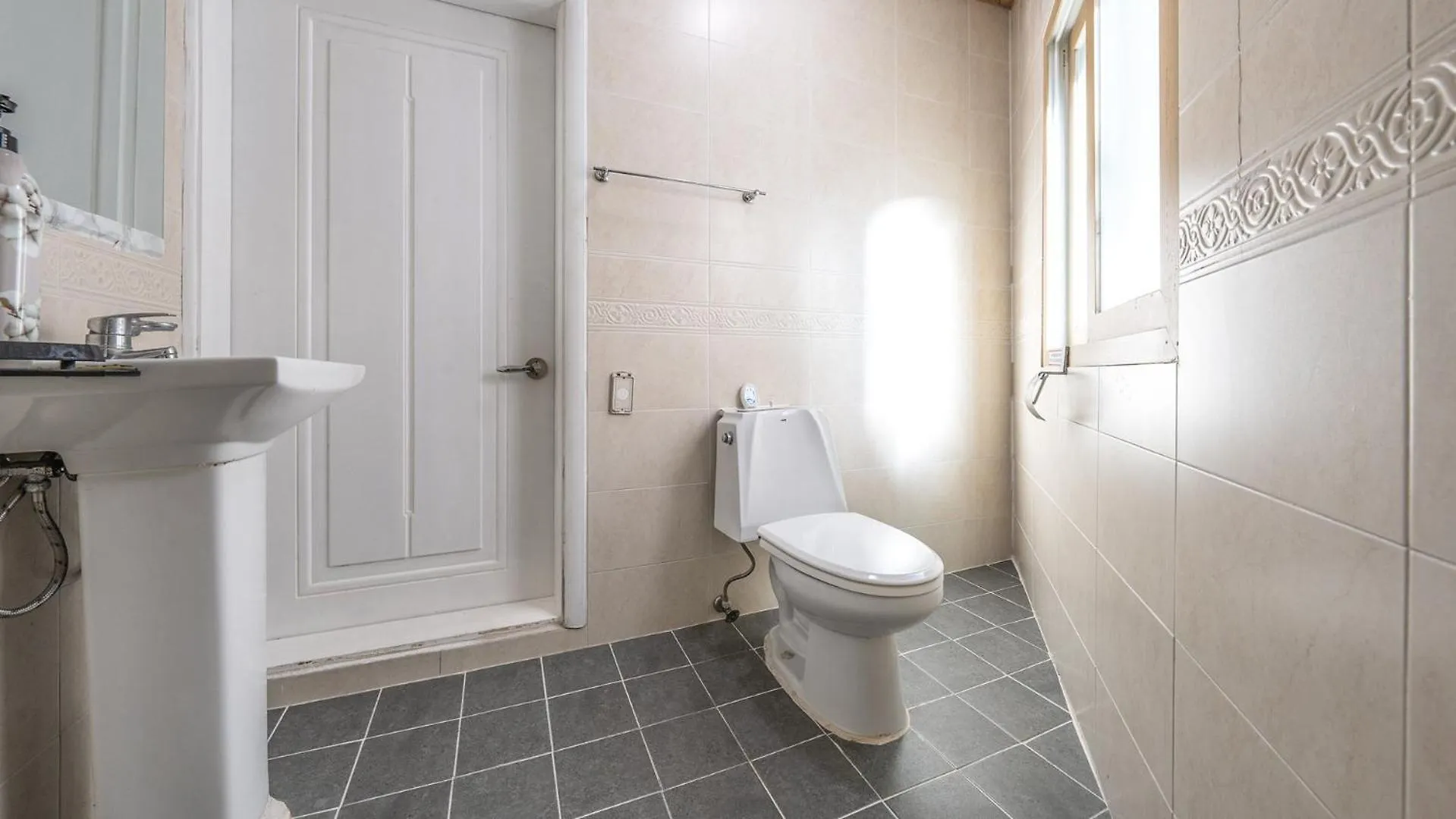 Ganghwa Sky Garden Poolvilla Incheon 0*,