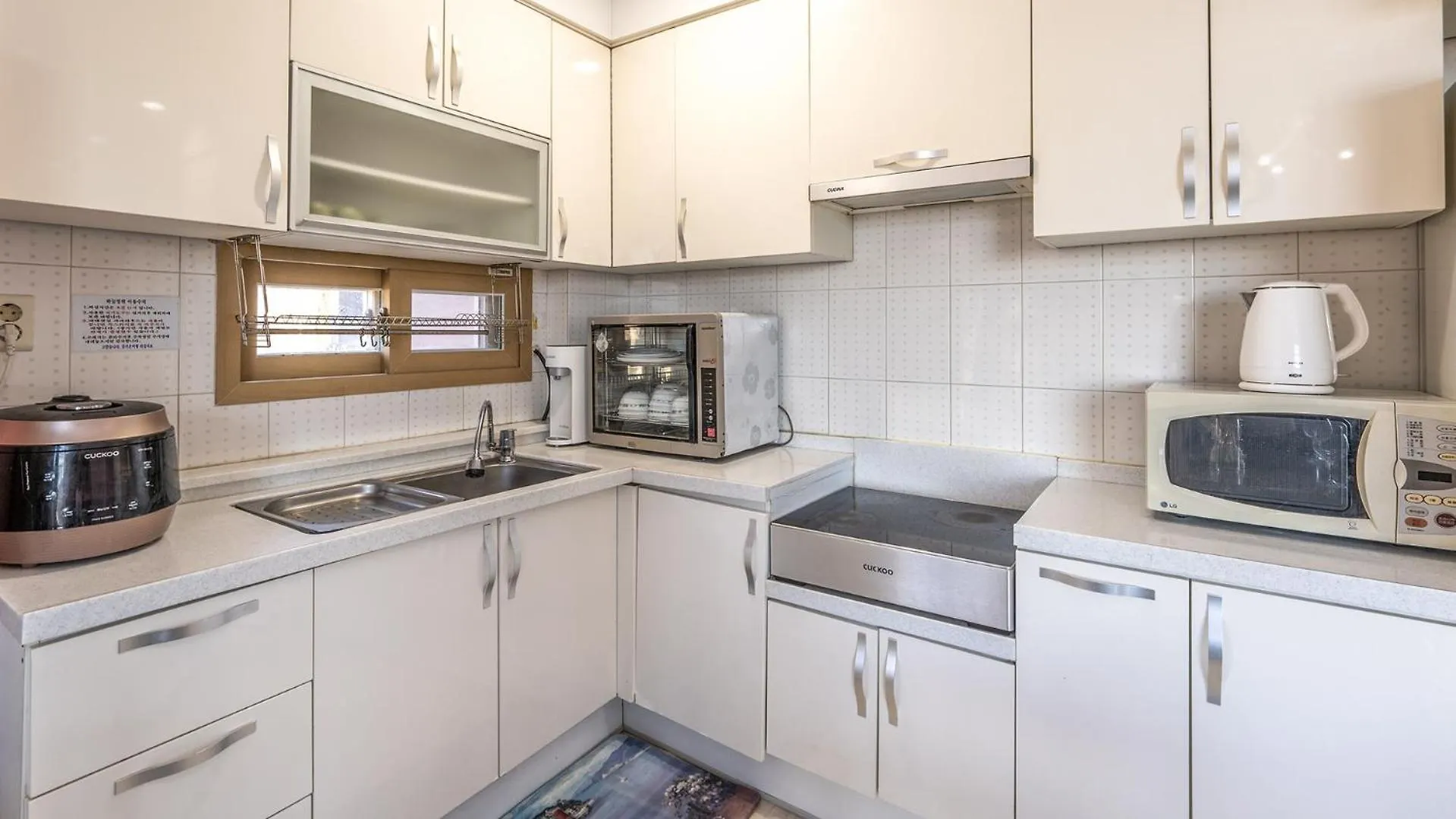 Ganghwa Sky Garden Poolvilla Incheon 0*,