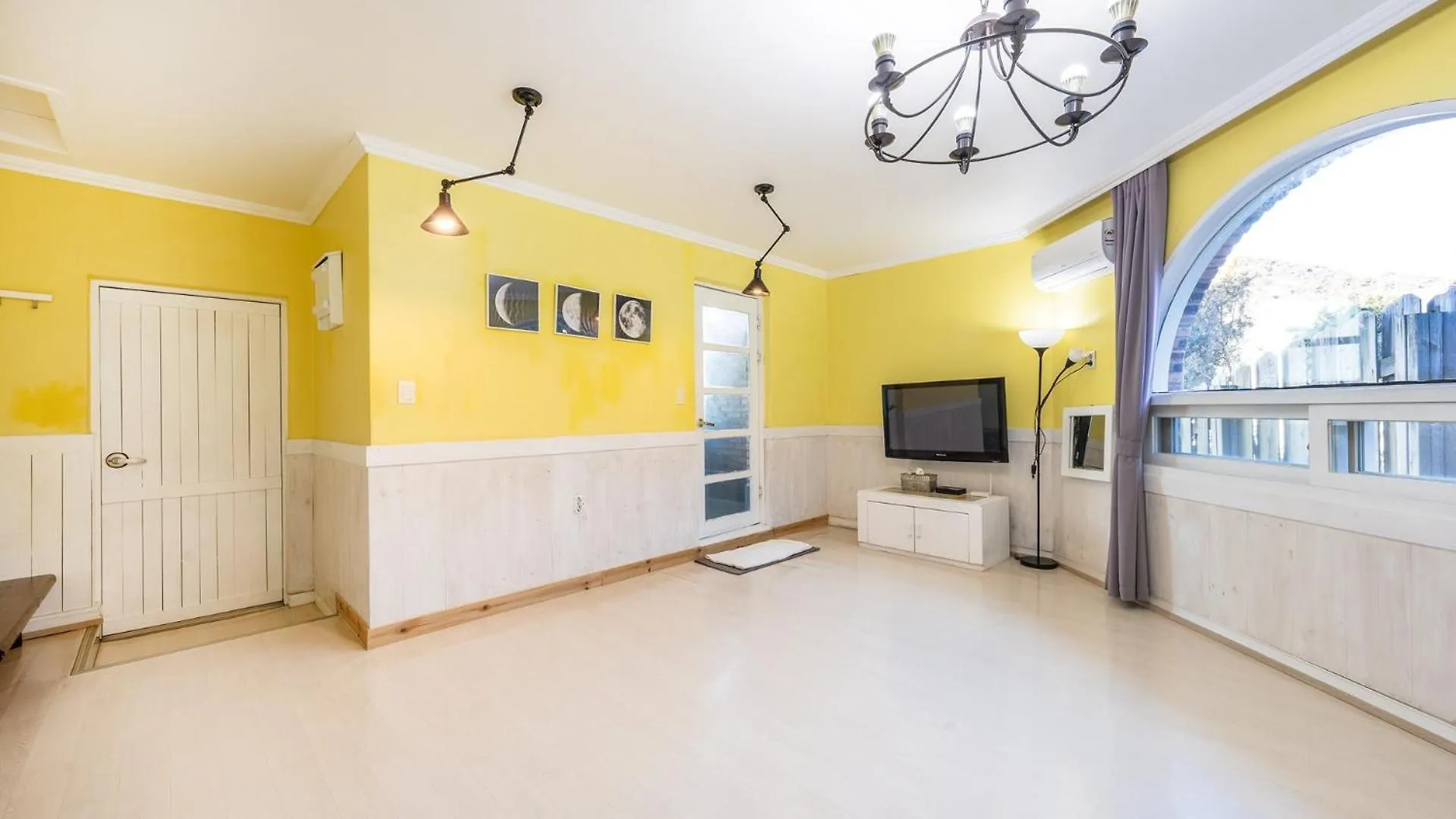 Ganghwa Sky Garden Poolvilla Incheon 0*,  Korsel